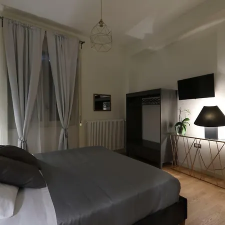 Oda ve Kahvaltı Dimora Del Duomo 3*